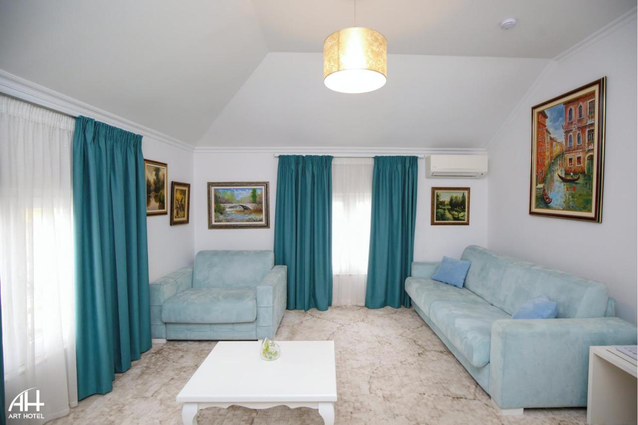 ART Hotel Tirana Bagian luar foto