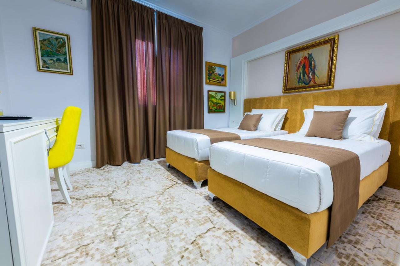 ART Hotel Tirana Bagian luar foto