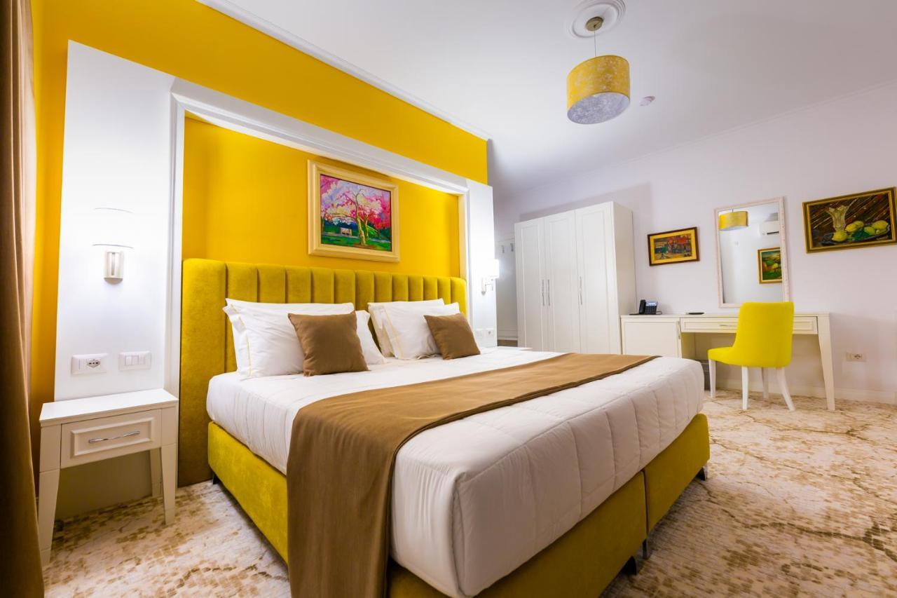 ART Hotel Tirana Bagian luar foto