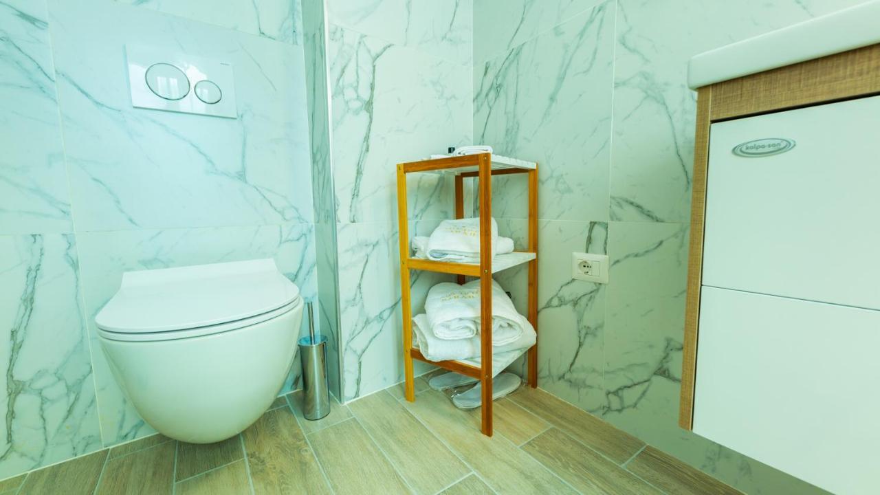 ART Hotel Tirana Bagian luar foto